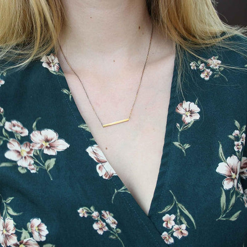 Boho Horizontal Bar Necklace Choker Bar Pendant Necklace Minimalist Gold Choker Necklace Geometric Bar Stick Necklace Chain Jewelry for Women and ...