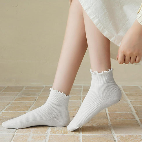 3 Pairs White Ruffle Socks Women Cute Casual White Ruffle Turn-Cuff Casual Ankle Socks Breathable Cylindrical Cotton Crew Socks Fashionable Seamle...
