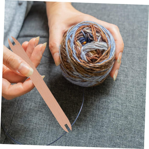 2 Pcs Wooden Weaving Shuttle Beech Wood DIY Weaving Tool Sweater Scarf Tapestry Weaving Sticks Crochet Hook Loom Tools for Knitted Crafts Accessor...