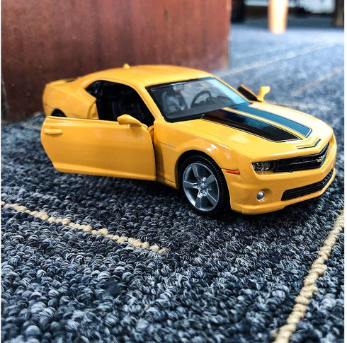 1/36 Scale Chevrolet Camaro Casting Car Model, Camaro Bumblebee Zinc Alloy Toy Car for Kids, Pull Back Vehicles Toy Car for Toddlers Kids Boys Gir...