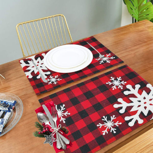 Christmas Red Plaid Snow Snowflake Placemats Set of 6 Table Mat, Red Black Lattice Texture Table mats Placemats Heat-resistant Stain Resistant Was...