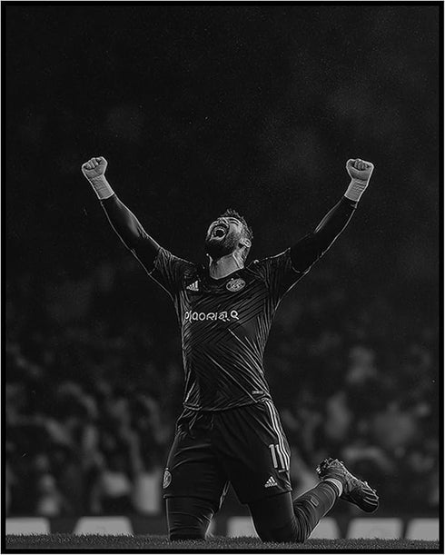 Posterizer 1 pcs-Monochromatic action shot of a football / soccer player celebrating-Sports & Hobby Art Gifts for sports fans Decor for Home & Off...
