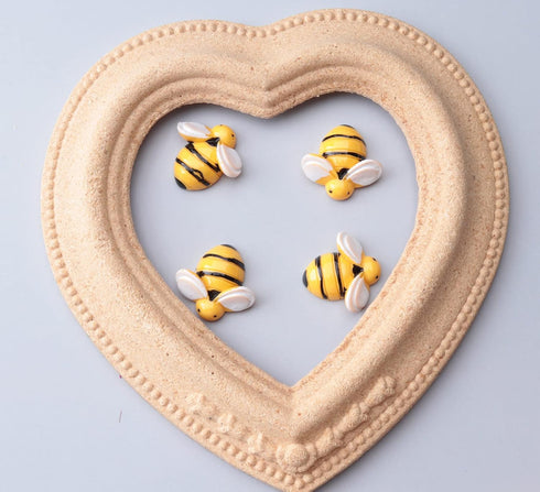 Sowaka 20 Pcs Mini Bee Ornaments Tiny Resin Flatback Embellishment Bumble Bee for Hair Clip DIY Craft Art Project Home Garden Decoration Supplies ...