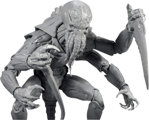 McFarlane Toys Warhammer 40,000 Ymgarl Genestealer (Artist Proof) 7'' Action Figure with Accessory...
