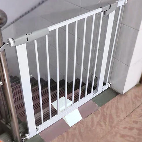 8 PCS Support Feet for Pet Gate Plastic Triangle Reinforcement Fitting Stable Isolation Fence Gate Free Standing Pet Gate Dog Panel Fence Panels f...