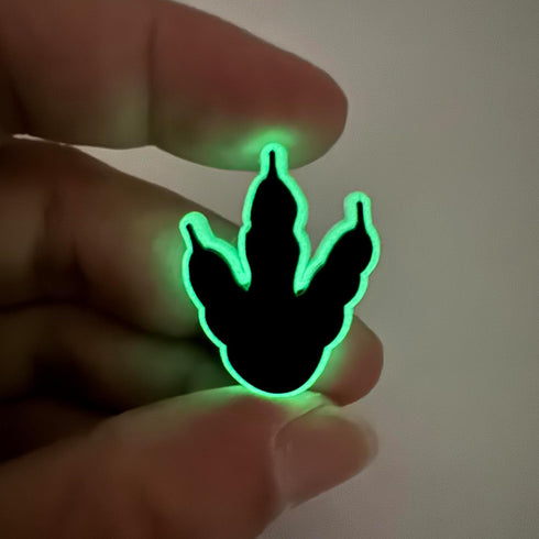 12Pcs Glow in the night dinosaurs shoe charms for Boys Kids shoe Decoration PVC Decoration for Shoes Bracelets Dinosaurs Themed Party Favor...