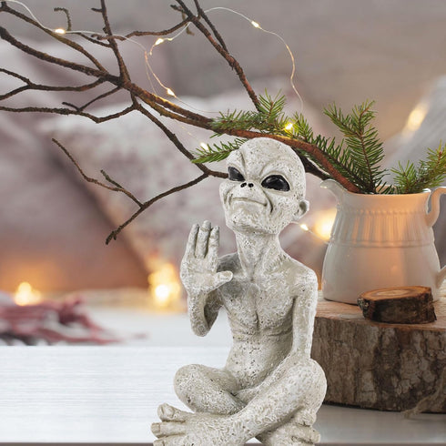Alien Greetings Earthlings Sitting Statue 4.3" UFO Resin Figurine Decor for Garden Outdoor Space Decoration for Home Desk Indoor...