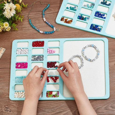 BENECREAT 2Pcs Rectangle Felt Bead Design Boards, Green Felt Beading Mat with A-X 24 Small Grids Beads Tray Bead Pad for Art Crafts Jewelry Making...