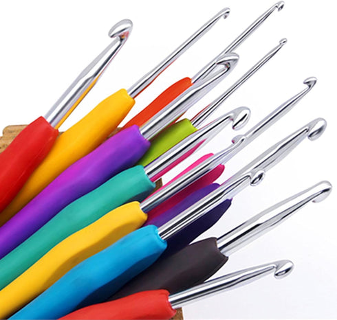 15 Size Crochet Hooks Set,Ergonomic Soft Grip,Crochet Hooks with Case for Arthritic Hands,Yarn Crochet Kit for Beginners,Crochet Needles with 120p...