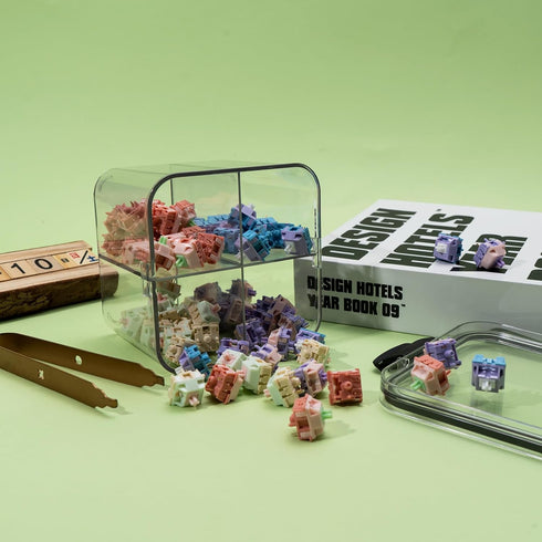 Keycaps Storage Box, 4 Grids Organizer Box with Dividers, Keyboard Switch Container Transparent Plastic Sealed Switch Storage Can Mechanical Keybo...