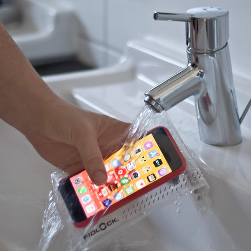 FIDLOCK Hermetic Dry Bag Medi - Flexible Magnetic Self-Sealing Bag for Cellphone | 100% Waterproof and Sand Proof - Practical Size with a Large Op...