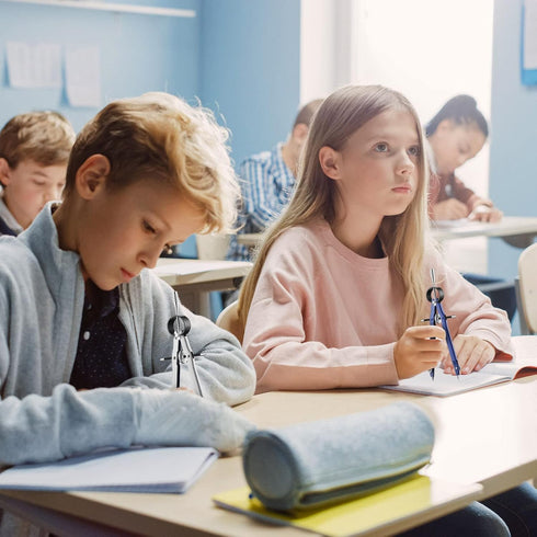 Professional Geometry Compass, Metal Compass, Compass Drawing Tool, Drawing Compass, Drafting Compass with Extra Refills for School Office Draftin...