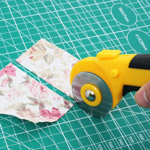 AUTOTOOLHOME 45mm Rotary Cutter Automatic Fabric Cutter Quick Change Blades with Safety Lock for Quilting, Sewing, Crafts, Replacement Blades (col...
