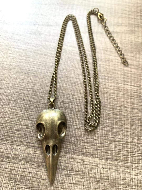 Cathercing Crow Skull Pendant Necklace for Men on Halloween Boys Skull Necklace Chain Jewelry Necklaces for Women Festival Ornament (Bronze)...