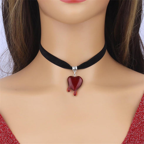 Y2k Dripping Blood Heart Choker Necklace Gothic Punk Vampire Black Red Bleeding Puffy Hearts Velvet Necklace for Women Girls Goth Halloween Party ...