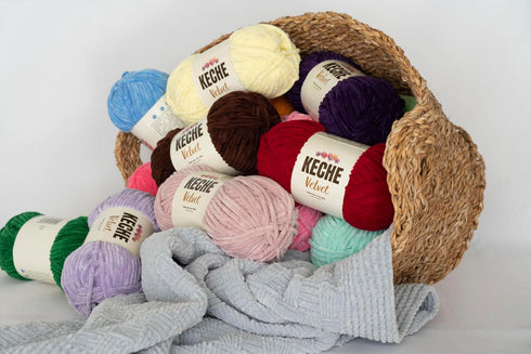 Keche Velvet Yarn for Crocheting, Soft Chenille Bulky Baby Blanket Amigurumi Yarn 100 gr (132 yds) - Brown......