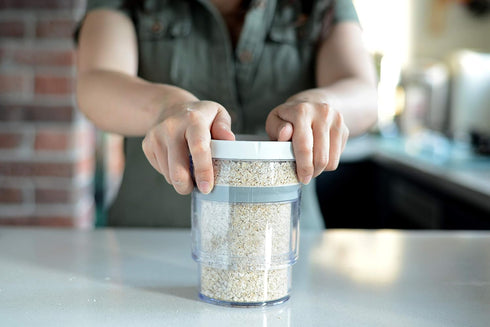 Botto The Adjustable Airtight Container | Push Down To Remove Air And Adjust Contents Between 16 oz & 32 oz (Clear) (1)...