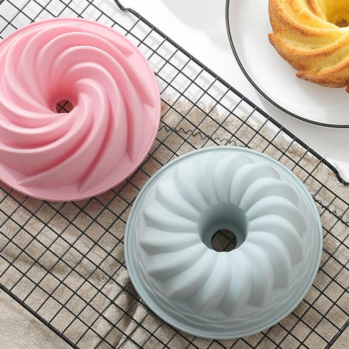 6.4 Inches Novelty Round Baking Cake Pans, Non-Stick Silicone Fluted Tube Pans Set, Bakeware Cake Molds for Small Birthday Cake, Breads, Large Jel...