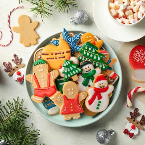 Christmas Cookie Cutter Set,18 Piece Stainless Steel Winter Christmas Cookie Cutters Shapes for Baking - Christmas Tree,Snowflake,Snowman,Gingerbr...