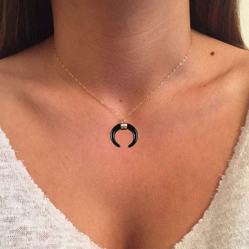 JczR.Y Resin Moon Necklace Vintage Big Horn Crescent Necklace Pendant for Women Boho Beach Jewelry Gifts...