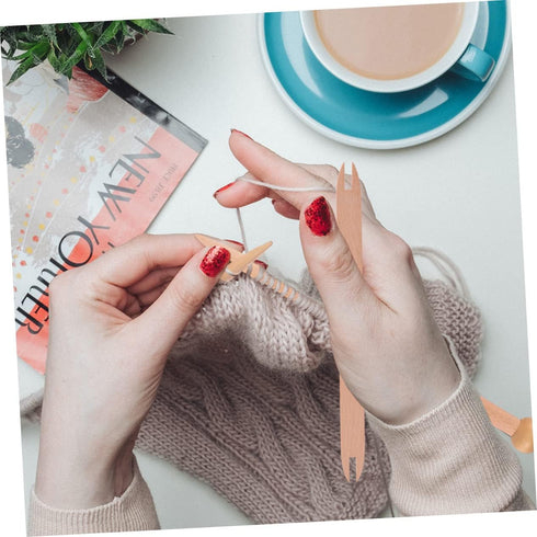 2 Pcs Wooden Weaving Shuttle Beech Wood DIY Weaving Tool Sweater Scarf Tapestry Weaving Sticks Crochet Hook Loom Tools for Knitted Crafts Accessor...
