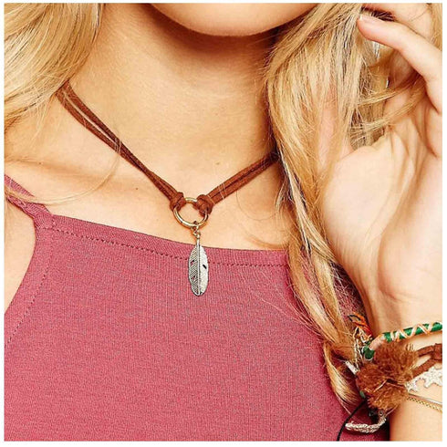 Boho Layered Suede Choker Necklace Tiny Leaf Pendant Necklace Chain Brown O Ring Leather Choker Necklace Vintage 90s Necklace Jewelry for Women an...
