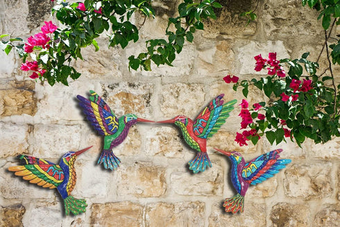 XIUDEEN Metal Hummingbird Wall Art Decor, Metal Birds Outdoor Wall Sculpture Decoration Hanging for Deck, Garden Fence, Backyard, Patio, Bedroom, ...