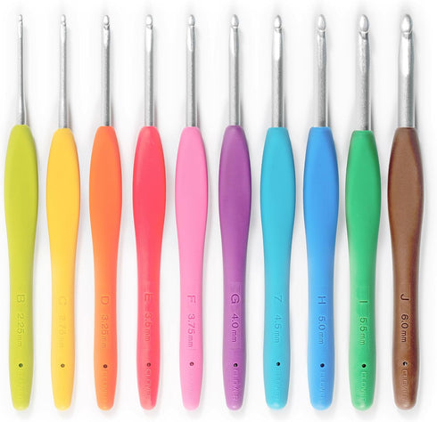 Clover 3672 Amour Crochet Hook Set, 10 sizes...