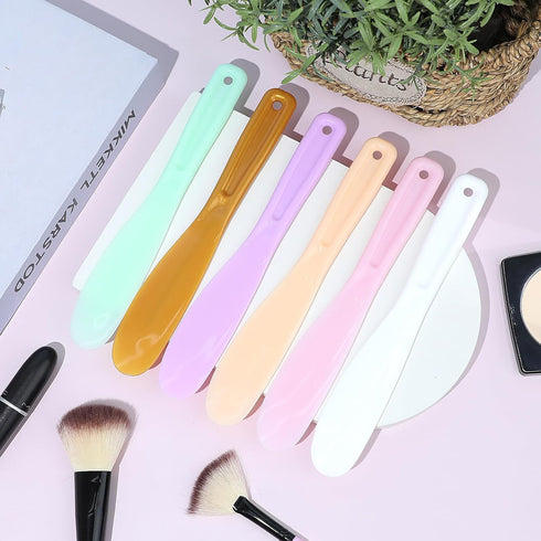 Qianyu 6Pcs Large Makeup Scoops Spatulas Plastic Cosmetic Spatula Face Mask Spoon Stick Applicator Beauty Spa Facial Skin Care Tools for DIY Cream...