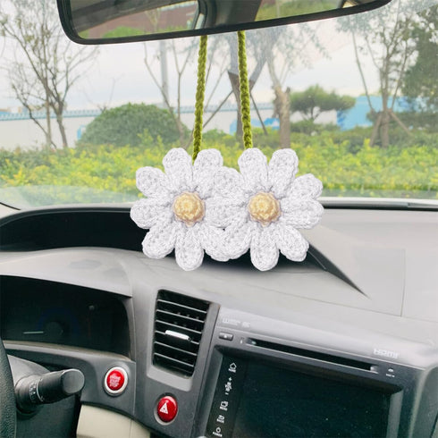 Crochet Daisy Car Accessories, Automotive Stuff Charm Ornament Pendant Knitted Cute Rear View Mirror Hanging Interior Decoration Aesthetic Handmad...
