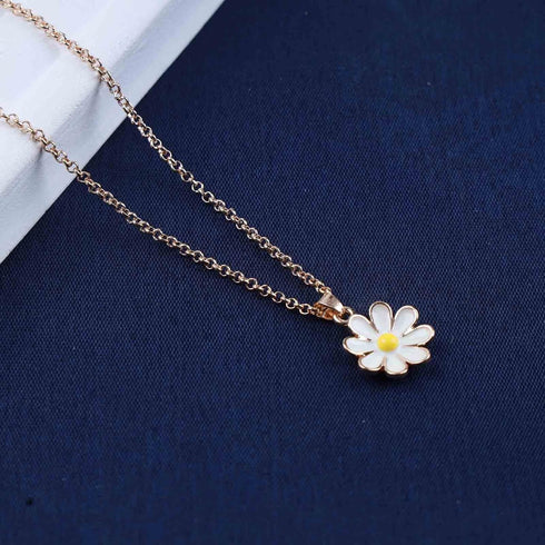 Bohemia Daisy Flower Necklace Choker Daisy Pendant Necklace Gold Flower Choker Necklace Minimalist Flower Charm Necklace Jewelry for Women and Gir...