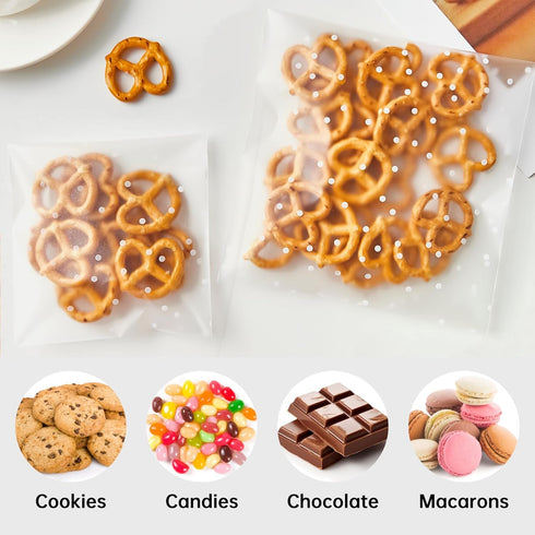 300PCS Cookie Bags Self Adhesive Clear Plastic Cellophane Treat Bags for Candy Pastry Packaging Christmas Party Favor Gift Giving (White Polka Dot...