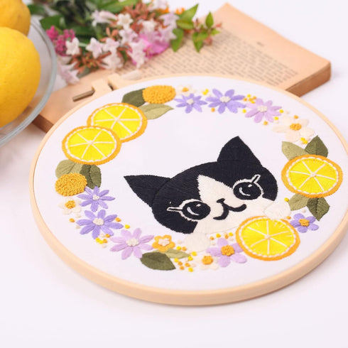 Harimau 4pcs Beginner Embroidery Kit,Cute cat Pattern,Cross Stitch Kits, Including Stamped Embroidery Cloth with 2 Embroidery Hoops, Multicolor Co...