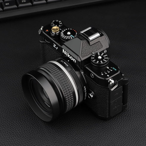 Haoge Metal Lens Hood for Nikon NIKKOR Z 40mm f/2, Z 28mm f/2.8, Z 28mm f/2.8 (SE) Lens,Screw Hood, Compatible with 52mm UV Filters and 52mm Lens ...