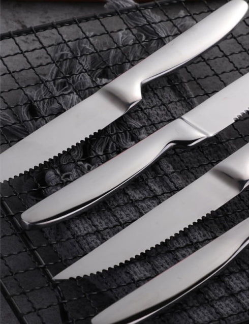Steak Knife Set, 4-Piece Serrated Steak Cutlery Steak Knife, Silver Stainless Steel Steak Cutlery Knife for Home, Restaurant, Hotel, 22cm...