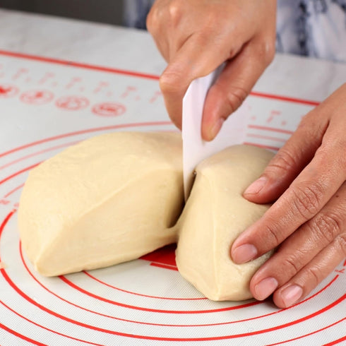 Flexible Curved Edge Silicone Bowl Scraper, Food Grade Dough Scraper for Baking Sourdough Bread, Cake, Bench Scrapers, Multipurpose Kitchen Dish S...