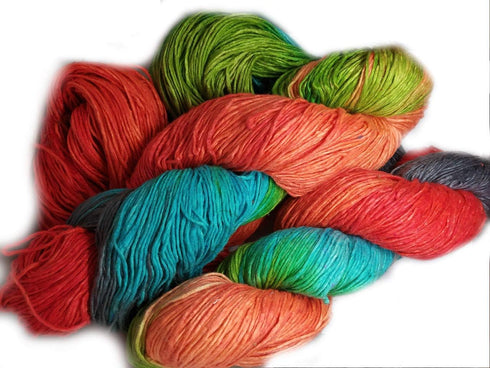 Silk Roving Worsted Weight Yarn - 100% Recycled & Hand-Dyed Mulberry Silk - Luxurious and Versatile for Knitting, Felting, and Crafting.(100 gm-22...