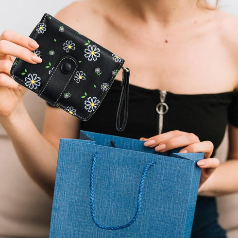 Cute Wallet Women Black Small Wallets Coin Purse Minimalist Flower Design Women's Travel Wallets Leather Credit Card Holder with ID Window Kawaii ...