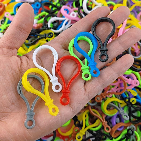300PCS Multicolor Lobster Clasp Keychain Plastic Lanyard Clips Plastic Lobster Claw Clasps Backpack Clips for Kids Plastic Keychains for Crafts Ke...