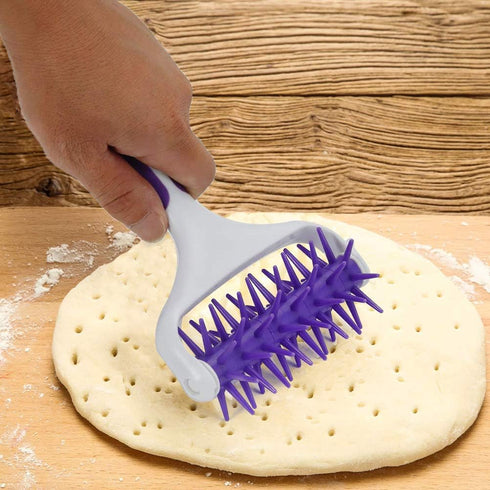 2 Pieces Pizza Pie Dough Roller Docker Set, Aulufft Plastic Dough Docker Pastry Roller with Spikes Wooden Rolling Pin for Pizza, Cookie, Pie, Past...