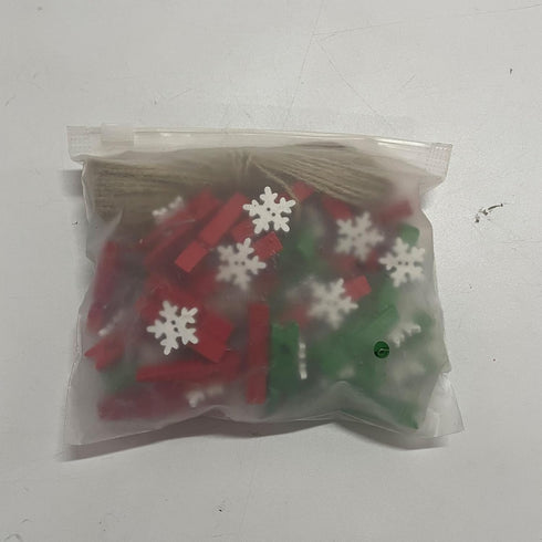 Pack of 50pcs Christmas Clips, Snowflake Red Wood Clothespins for Game Favors Craft, Wood Clips Set for Card Paper Photo Photography Activity (Red...