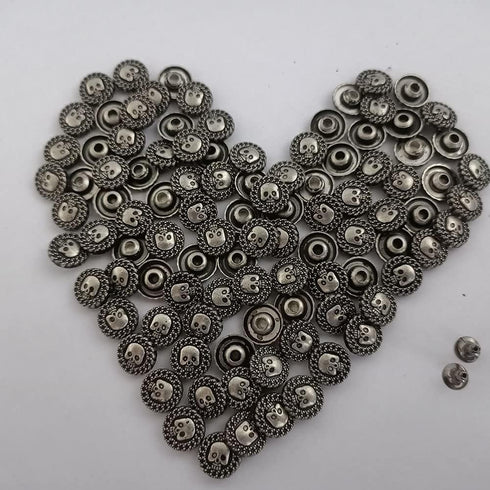 Mingchen 100 Pieces Retro Cute Skull Decorative Rivet Buttons Metal Castings Conchos Button Personality DIY Luggage Leather Goods Sewing Accessori...