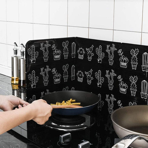 2Pcs Disposable Oil Splash Guard Aluminum Foil Gas Stove Oil Splatter Screen Board Cooking Frying Oil-Proof Splash Kitchen Tool (Black)