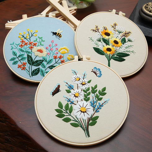 XM-GENYUE 3 Sets Embroidery Starter Kit with Pattern and Instructions, Cross Stitch Kit Include Embroidery Clothes with Floral Bouquet Pattern Col...