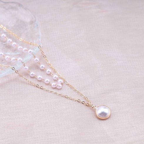 Bohemia Layered Pearl Necklace Choker Round Pearl Pendant Necklace Chain Double Layer Gold Necklace Pearl Beaded Necklace Chain Jewelry for Women ...