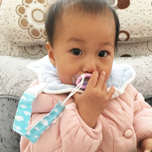 Yoofoss Pacifier Clip for Boys and Girls 6 Pack Plastic Teething Clips Modern Designs Universal Holder Leash for Pacifiers Teething Toy and Soothi...