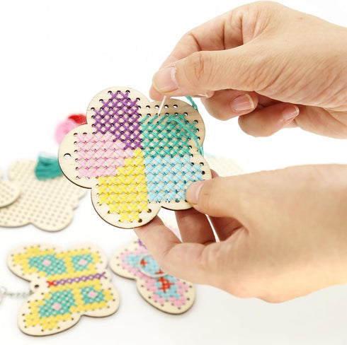 VKPI Wooden Cross Stitch Kits for Kids, Make Your Own 6 Cross Stitching Keyrings, Wood Sewing Kit, Arts & Crafts Butterfly, Flower Ornaments, Embr...