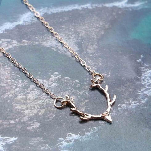 Boho Deer Antler Choker Necklace Gold Elk Head Pendant Necklace Bohemia Antler Deer Choker Cute Animal Necklace Chain Jewelry for Women and Girls...