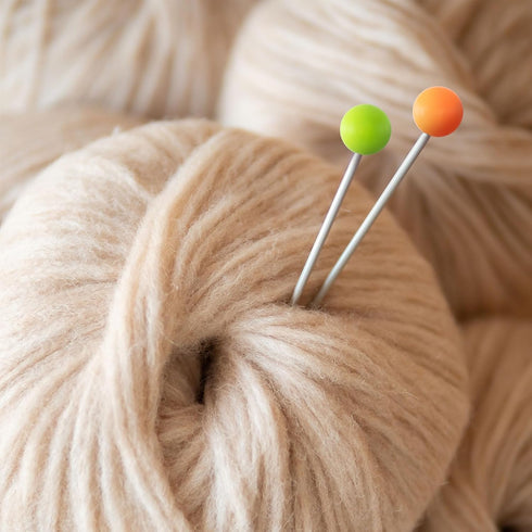 Mxxipp 18pcs Beads Knitting Needle Stoppers 15mm Macaron Round Silicone Knitting Needles Point Protectors Needle Tip Cover Knitting Tool Needle En...