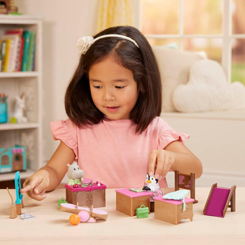 Li’l Woodzeez – Classroom & Playground Set – 20Pcs Miniature Dollhouse Furnitures & Accessories – Pretend Play – Gift Toy for Kids 3 Years +...